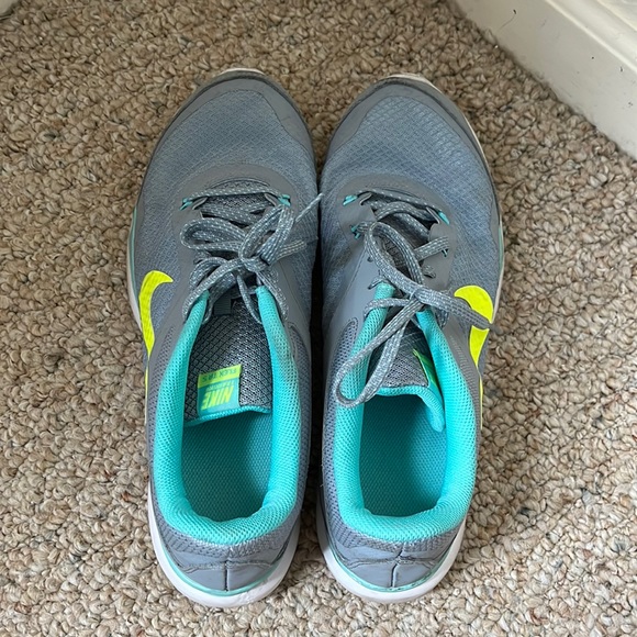 NIKE Flex Trainer 5 Dover Grey/Volt/Lght Aw/TI TNT Training Shoes Size 11 - Picture 8 of 14